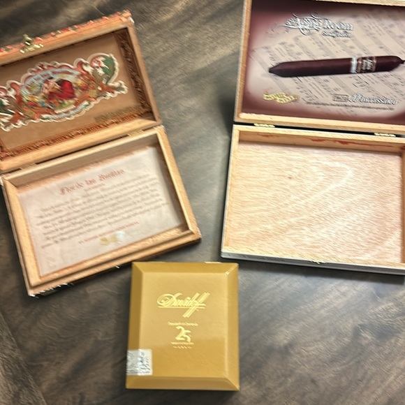 (3) Cigar Boxes - Picture 4 of 8